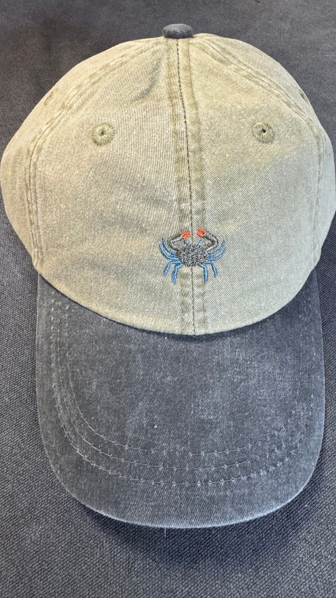 Contrast Bill Cap